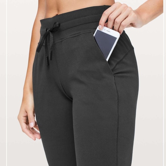 Lululemon Ready To Rulu Pant *Updated 29"
Black - Picture 7 of 7